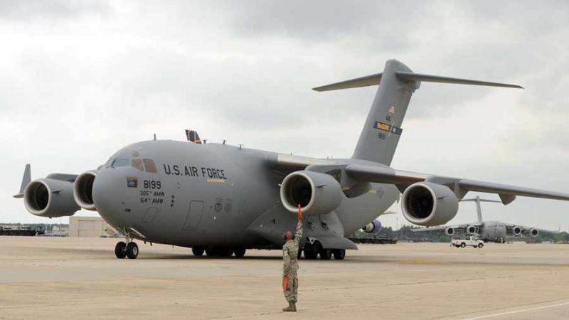 ¡Siguen las provocaciones! Fanb denuncia nueva violación al espacio aereo por parte de avión militar  de EEUU mazo4f.com/246370  #ConChavezBatallaYVictoria
