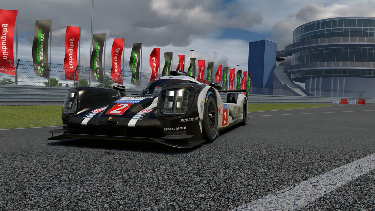 Atención!! 🚨🚨🚨🚨
Estamos en el ecuador de nuestra Hot Lap, en esta ocasión bimensual 🙌🏻🙌🏻

Disponemos ya de buenos tiempos realizados por nuestros pilotos en Nurburgring GP con el Porsche 919 Hybrid. Os esperamos para batirlos!! 💪🏻💪🏻💪🏻