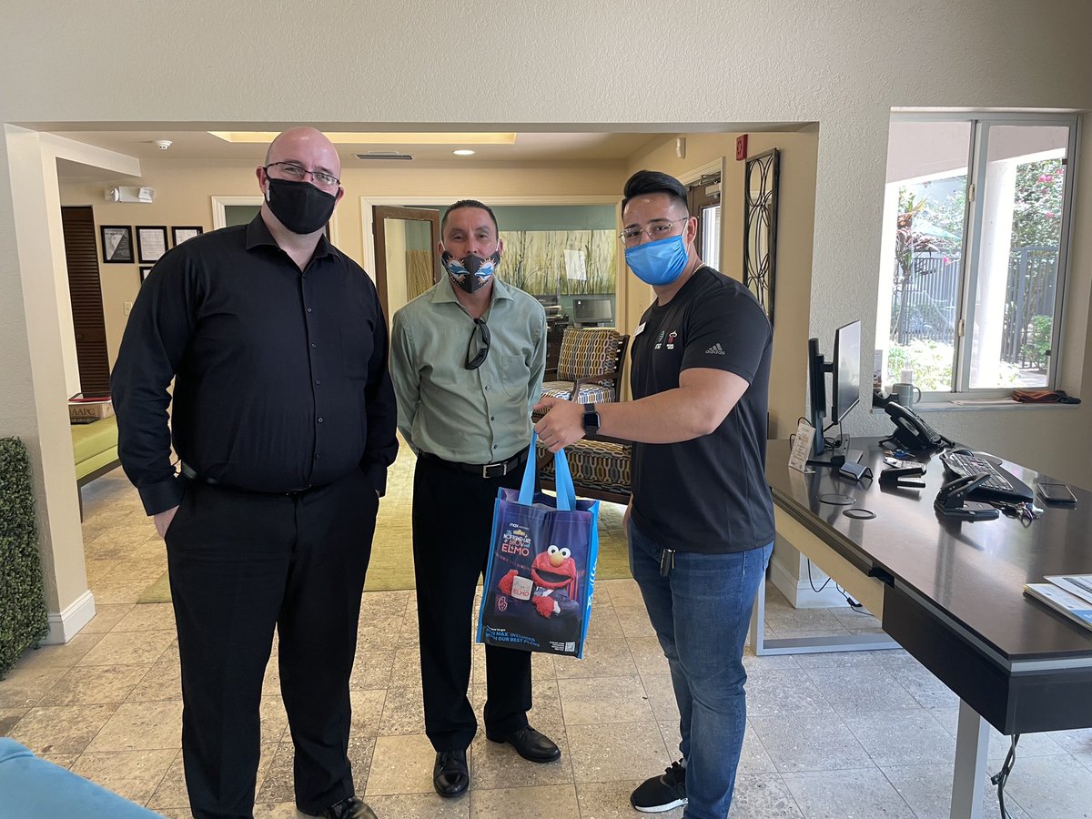 Edgar Galvan tweet media