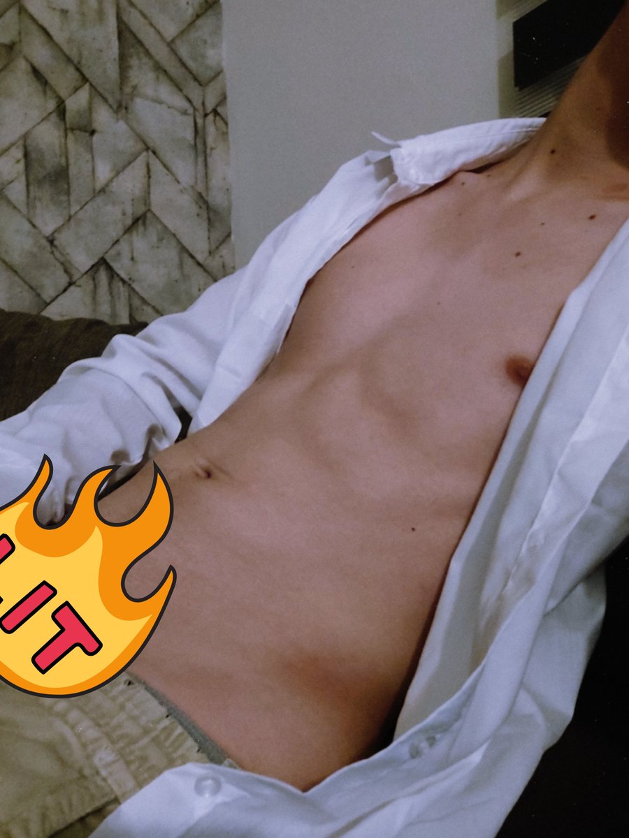 alchetah24's tweet photo. Jsjsjs unas fotitos sexys que tome ayer.....mierda como deseo tener a alguna persona amarrada a mi cama y castigarla 🔥😈😏 

#boy_hot #hot #nude #sadomazoquista #badboy https://t.co/ScexlvDa39