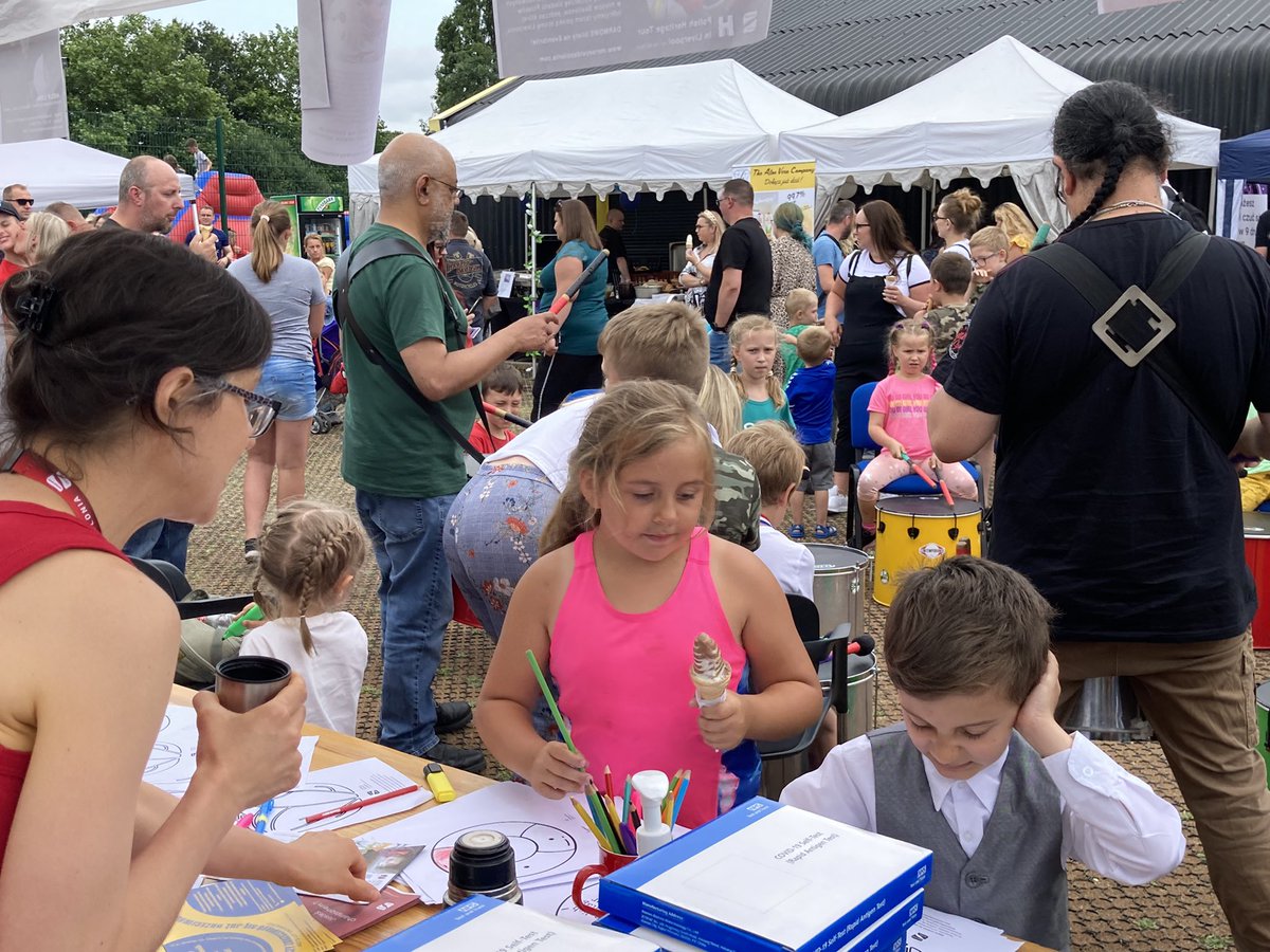 MerseyPolonia's tweet photo. Great event by and for the Polish Community! Thanks to Polskie Merseyside @lumacreations @lpoolcouncil #communitychampions @liverpoolccg #DiabetesAwareness @TNLComFund @PLinManchester #helplink @heritageopenday #PolishHeritageTourinLiverpool https://t.co/hxsLpfWjoy