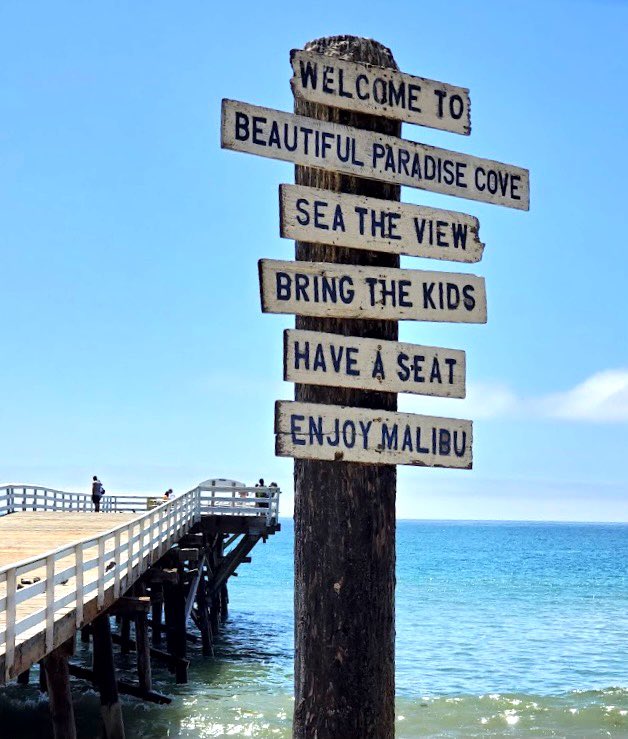 GeorgesLangRTL's tweet photo. Prog de #BeachParty samedi soir Part 1. Installons-nous à Paradise Cove, non loin de Malibu. À 22h30 : #OhBoy #GoodGollyMissMolly #WildThing #WillieAndTheHandJive #BabyItsYou #GetAJob #AllSummerLong #SweetLittleSixteen #OobyDooby #Tequila
#TheFeelGoodMusic #Vintage #GoodOld60s https://t.co/OrjqYcABE8