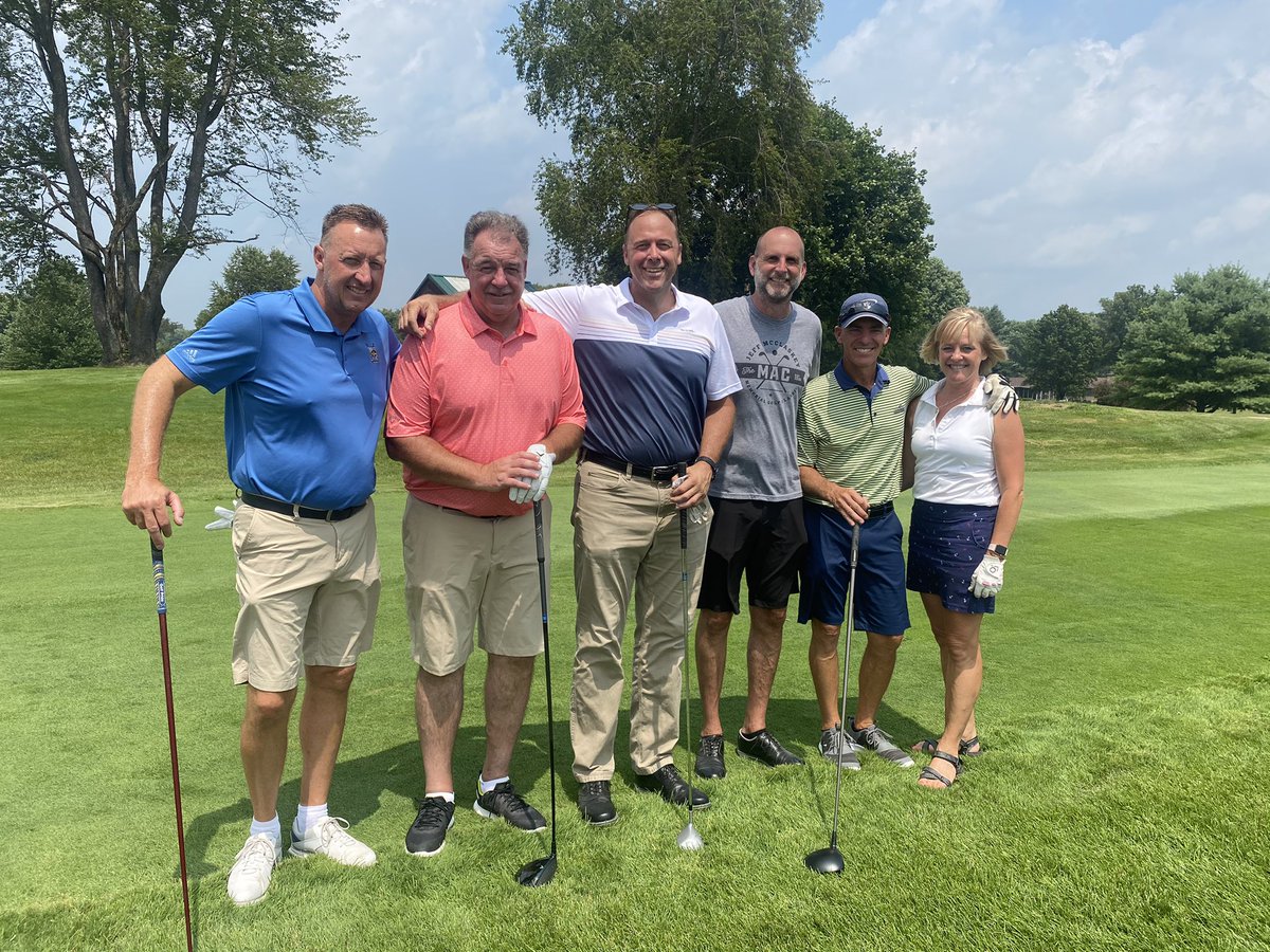 MacMemorial's tweet image. .@Johnsonville Thank you for the great lunch and serving over 175 individuals for our annual #MacGolfClassic @CrawfordsvlleCC - Fellowship and giving back are at the heart of the @MontCoCommFdn @CvilleCommerce and we appreciate your support. #MissMac