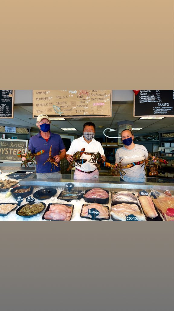 tonyhwang's tweet image. Summer Seafood Galore! 
@SenatorHwang visits @FlandersFish @ it’s’ proud owner @SenatorFormica!
Delicious and fresh from the sea food, and awesome hospitality!