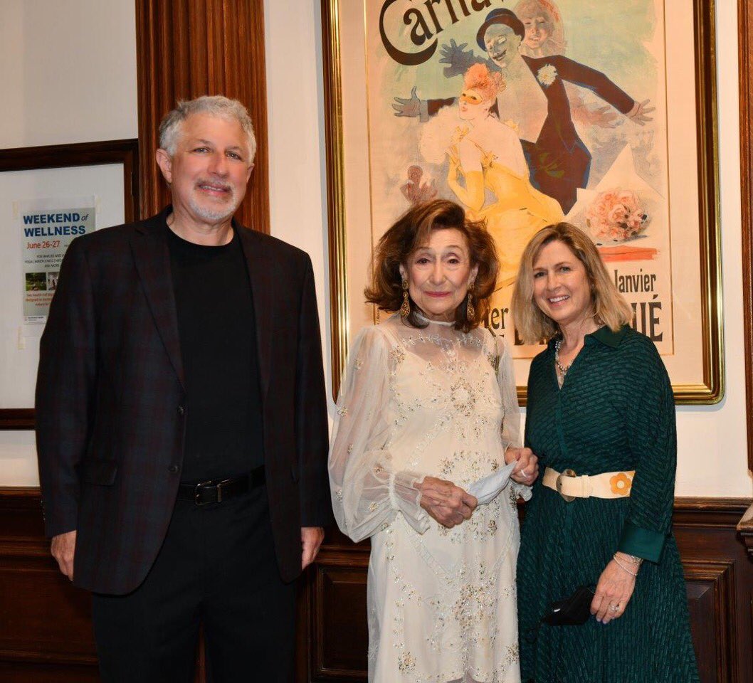 toddjcohenmd's tweet photo. Pollock No. 5 Featured across Long Island on Gold Coast Magazine in all Anton Press Publications! Link is below!

https://t.co/zGxYwCvZQB https://t.co/4IZRGLwRN4