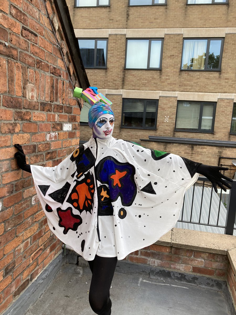poptartqueenxo's tweet photo. ARTY TARTY AND READY TO PARTY BACK AT @TheSceneLincoln 💚💚💚 #lgbt #drag #draqqueen #lgbtqia #makeup #clubkid https://t.co/7Ye3eB2lOO