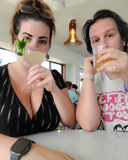 Weekend sipping is the best sipping and there's no better way to day ☀️ drink than at handlebar_lounge<a href="/tag/week"class="tags"><span>#week</span></a><a href="/tag/daydrinking"class="tags"><span>#daydrinking</span></a><a href="/tag/weekendantics"class="tags"><span>#weekendantics</span></a><a href="/tag/daydrinks"class="tags"><span>#daydrinks</span></a><a href="/tag/craftcocktails"class="tags"><span>#craftcocktails</span></a>