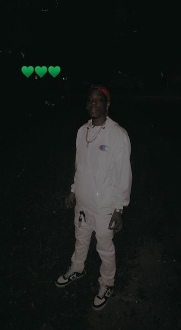 I tell errbody I'm good 'cause what you gon' do if I'm not Traumatized I'm from the hood won't hesitate<a href="/tag/newprofilepic"class="tags"><span>#newprofilepic</span></a>