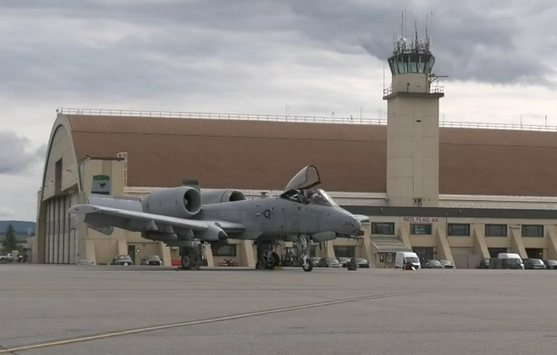 CoronetEast's tweet photo. #PINE24 flight just departed from Eielson AFB enroute to Yokota airbase #RJTY. KC-135 #CABAL61 (60-0344) from and to Elmendorf AFB will support this #ALTRV Coronet West 467B. https://t.co/ie2JeWlzmk