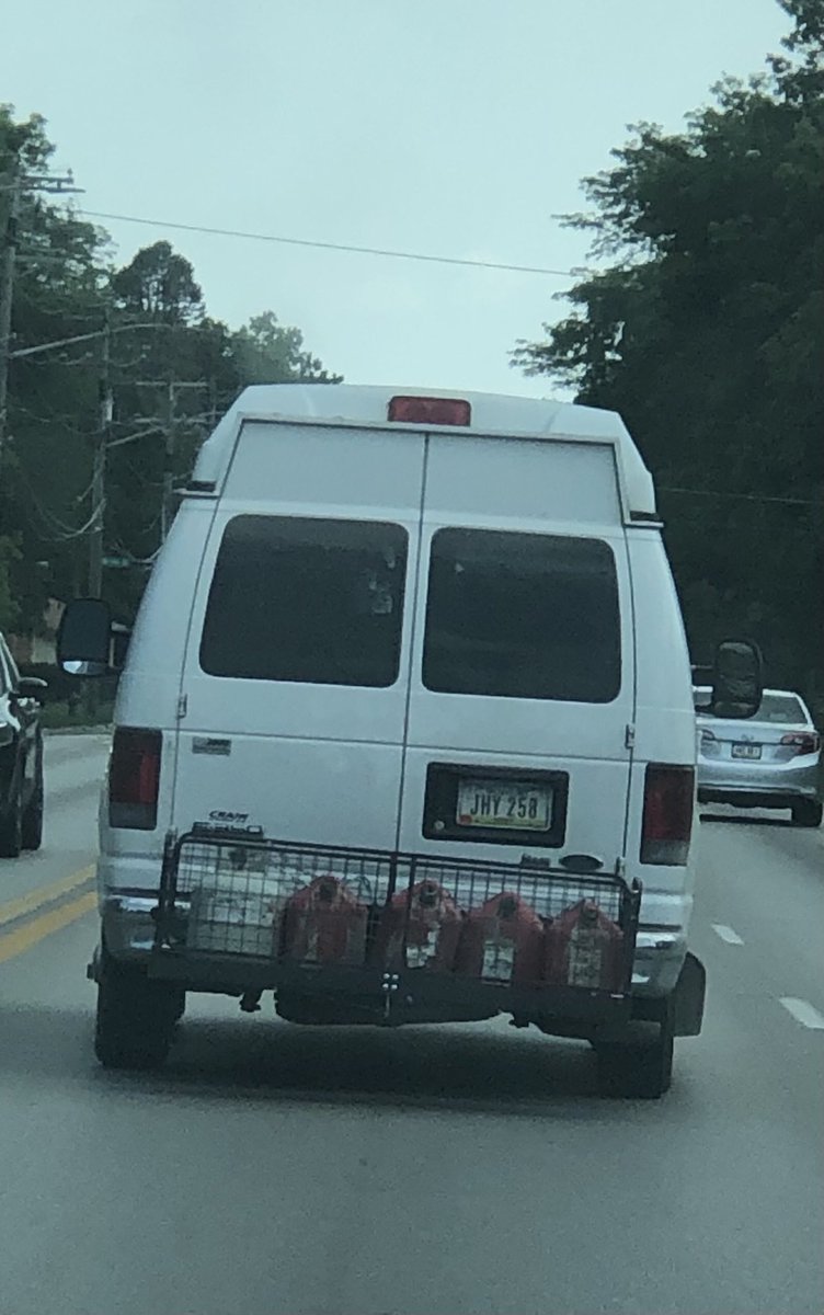 foodtvgeek's tweet image. For God’s sake, do not, DO NOT rear end this van!  #THINGSTHATGOBOOM