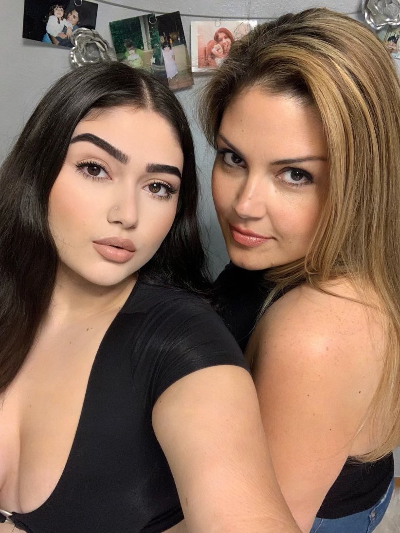 Apple doesn’t fall too far from the tree i guess ❤️‍🔥🥴

@godmariii 

Findom