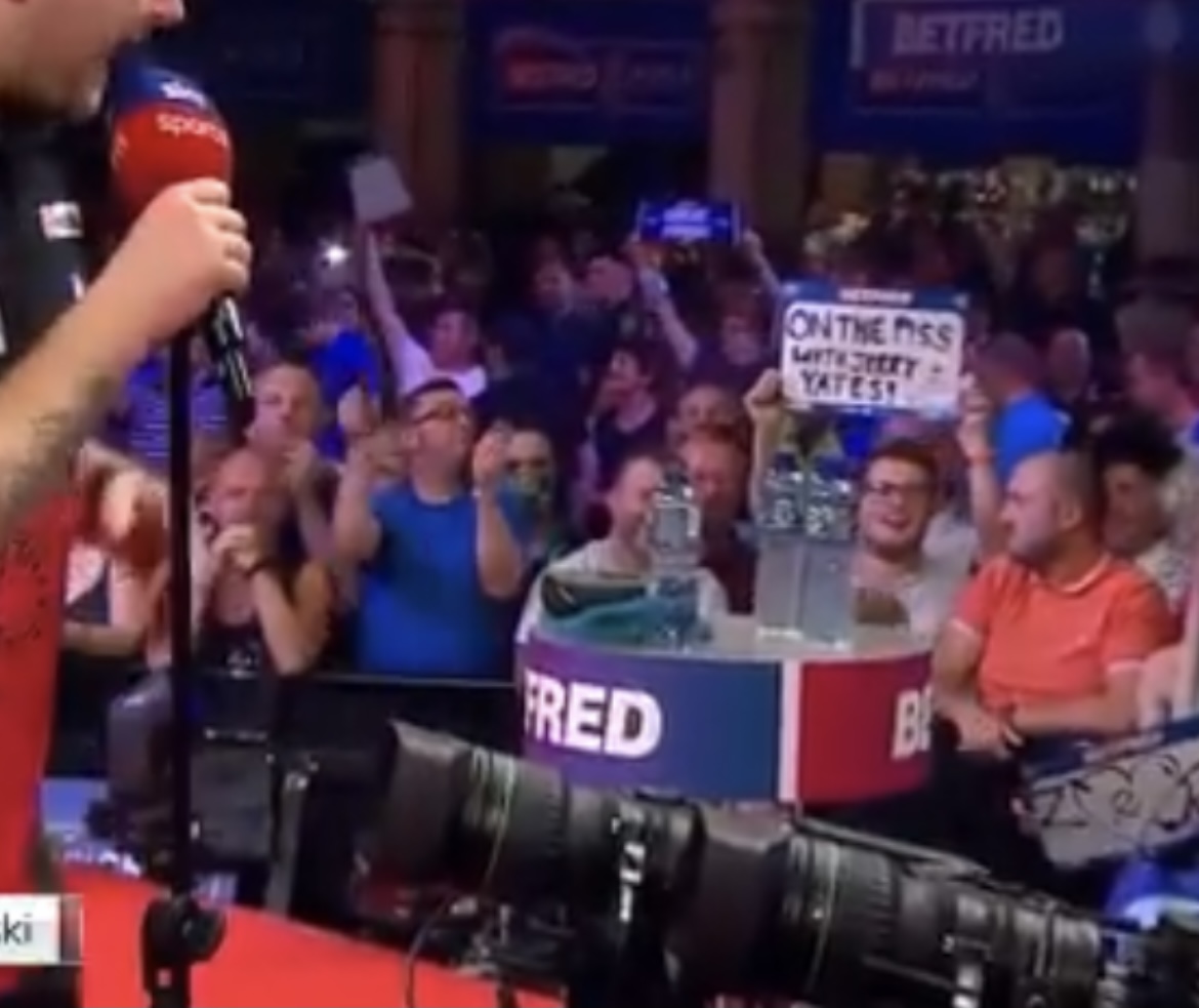 TaylorJ44's tweet image. Who’s responsible for this!! 😂😭🎯⚽️🍊 @yates_jerry