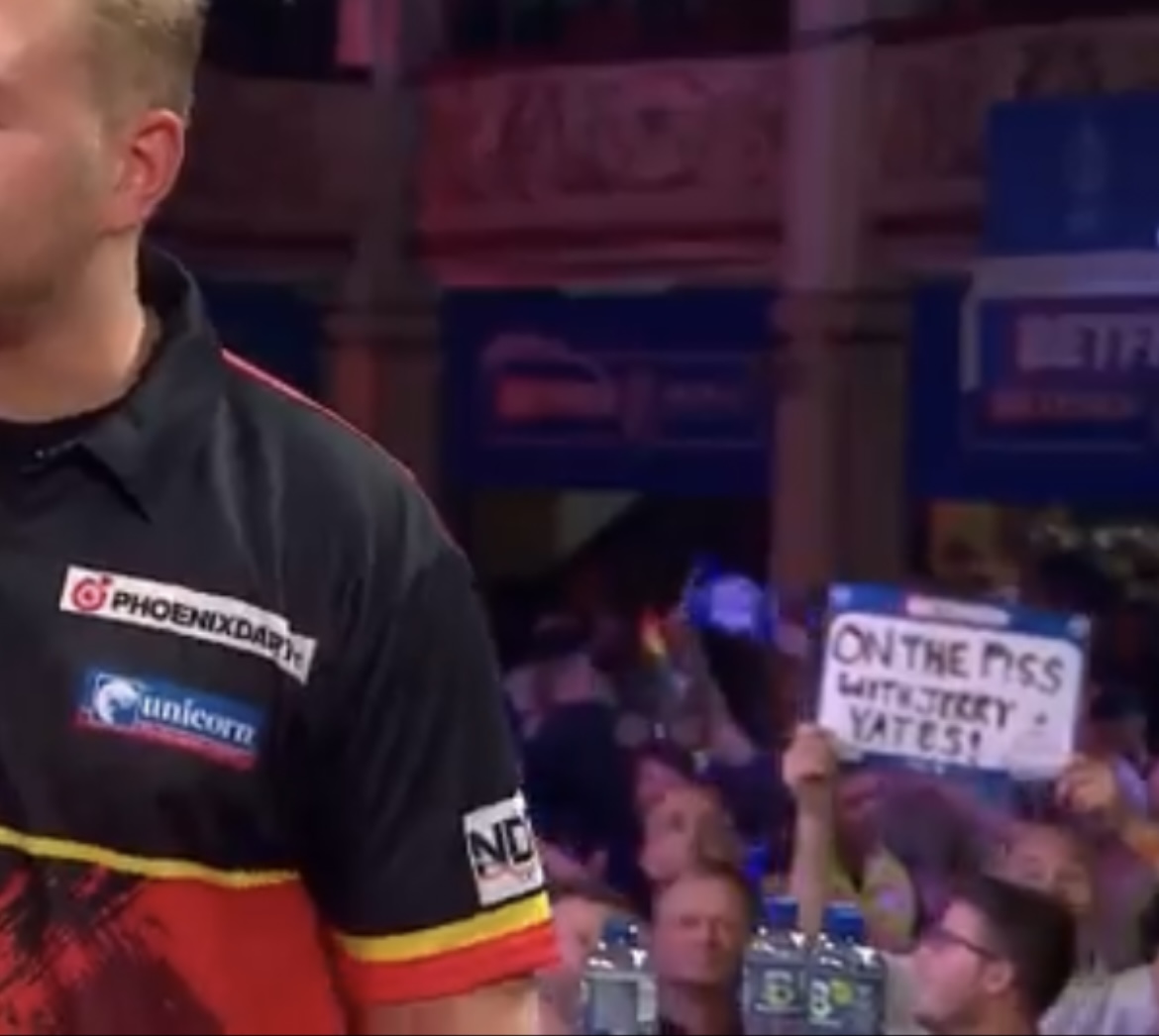 TaylorJ44's tweet image. Who’s responsible for this!! 😂😭🎯⚽️🍊 @yates_jerry