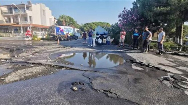 Kuşadası’nda patlayan lağımın suları denize karıştı!
egedesonsoz.com/haber/kusadasi…