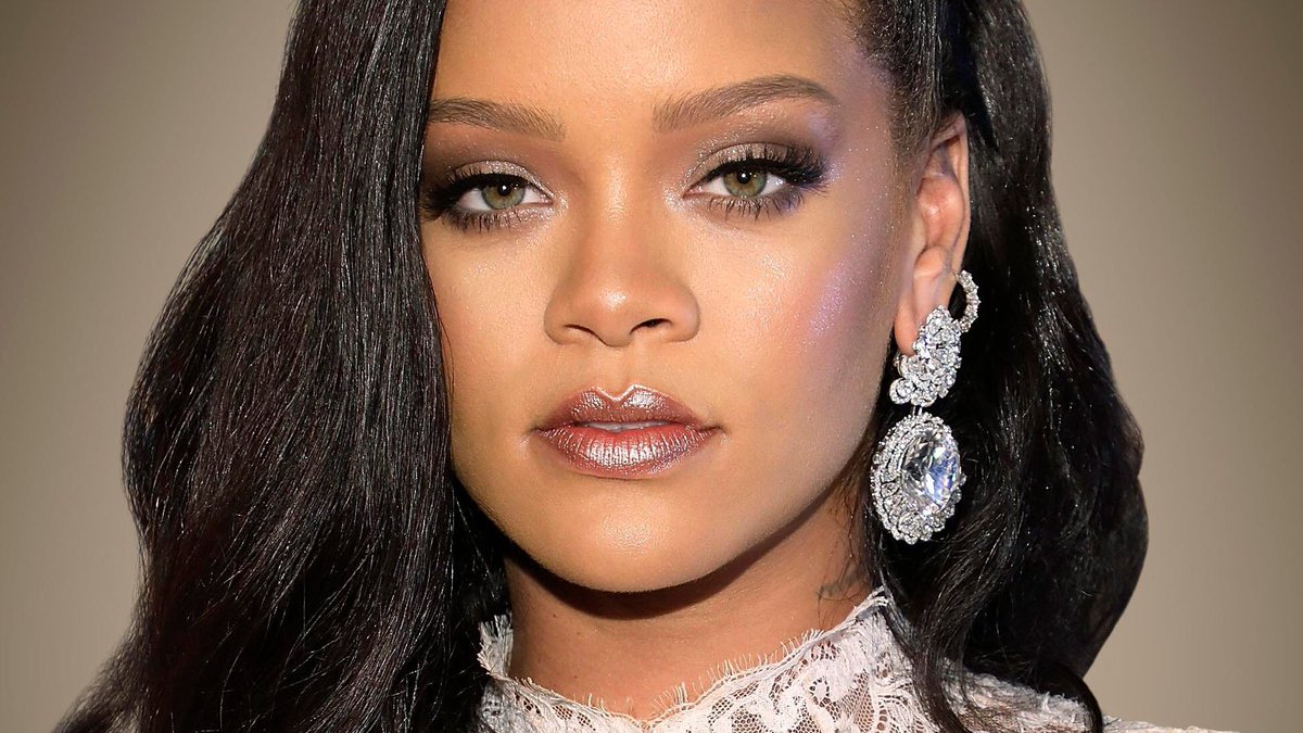 Good girl gone bad рианна. Rihanna loud tour. Rihanna break it off. рианна diamonds клип. рианна клипы.