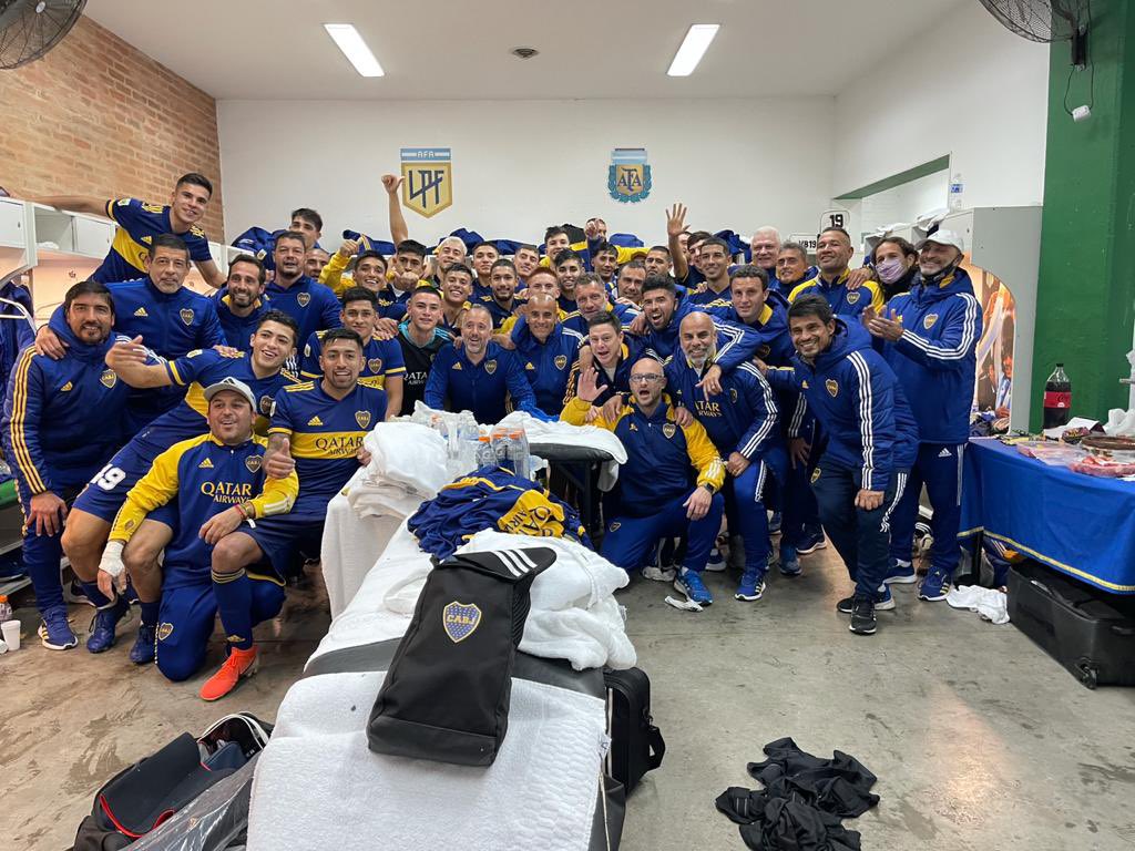 Boca es Boca. Siempre compitiendo y dejando bien alto el escudo mas importante del mundo. Felicito a todos los chicos que debutaron y a <a href="/sebabattaglia5/">Sebastian Battaglia</a> por dirigir su primer partido como DT de la primera. 

Chicho el 5 🤚de Boca