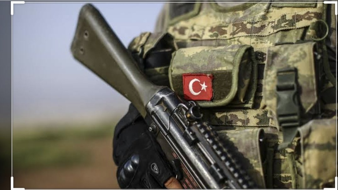 Maalesef vatan savunmasında 2 kahraman evladımızı şehit verdik. Şehitlerimize Allah'tan rahmet, ailelerine ve yüce Türk milletine baş sağlığı diliyorum. PKK denen katil sürüsüyle mücadelemiz sonuna kadar devam edecek. Şehitlerimizin kanı yerde kalmayacak.
#BİRÖLÜRBİNDİRDİRİLİRİZ
