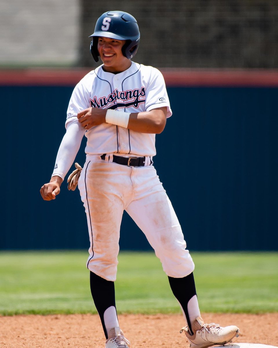 I am very blessed and excited to announce that I will be continuing my academic and baseball career at The University of Texas at San Antonio. I want to thank God, my family, my teammates and my coach's for everything. This wouldn't have been possible without them. #BirdsUp 🤙