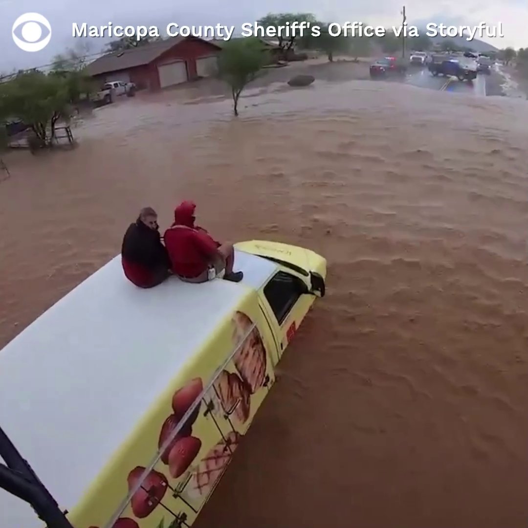 Cleavon MD 💉 💉 💉 on Twitter "Two people stranded on a truck caught in(01)