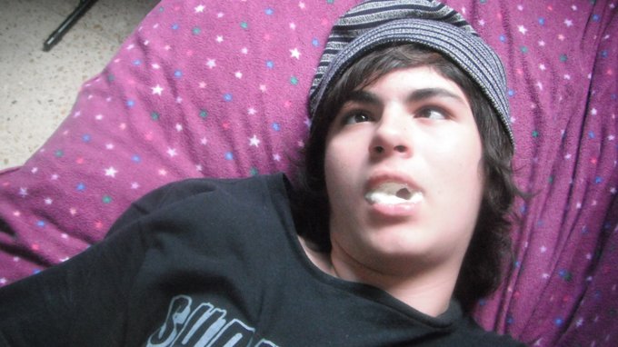 Cuando me toca un terraplanista 🤢 https://t.co/j6bKPKsf2s