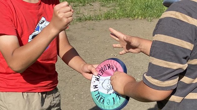 ジブリ美術館オリジナル　ドッチビー ショップと屋台で売ってるオリジナルデザインのドッチビー。さっそく