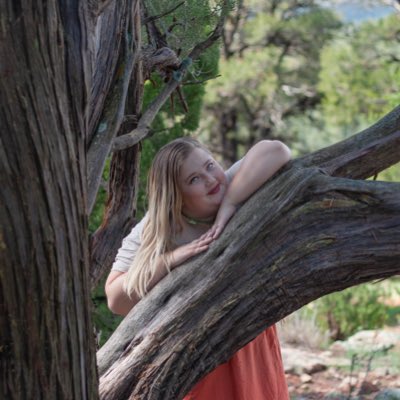 HawthornRobin's tweet photo. #NewProfilePic https://t.co/8LjjpS5SHy