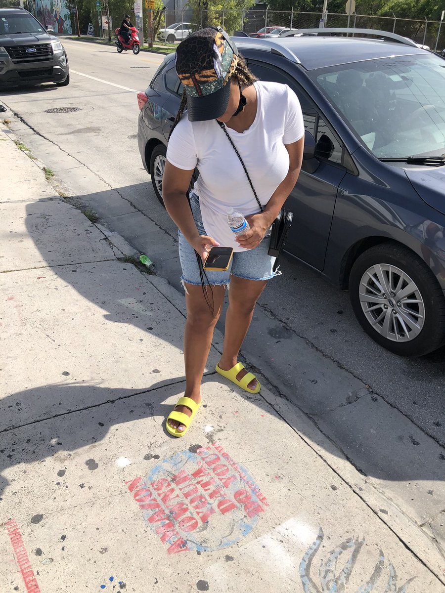 ABenton's tweet image. Who owns you data #streetart installation in Wynwood 😌 #thefutureisdata