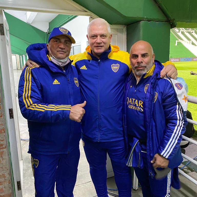 Acompañando a los pibes. Confiamos en su labor. Con personalidad, huevos y seriedad para vestir esta camiseta como es nuestro adn Bostero. ¡Vamos Boca!

Chicho el 5 🤚de Boca