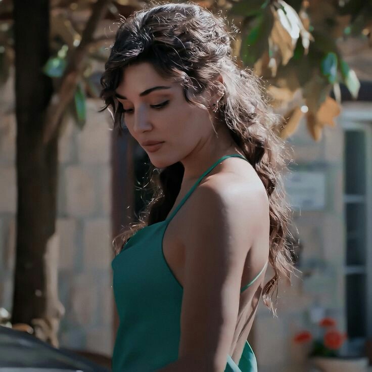 Heartrendcr's tweet image. ㅤㅤ　
ㅤ
 ⠀⠀⠀Todo arte consiste en
      ⠀ dar el ser a algo.    
      
       ⠀⿻  #𝐴𝑞𝑢𝑎𝑀𝑜𝑖Openning 　　ㅤ
　　ㅤㅤ