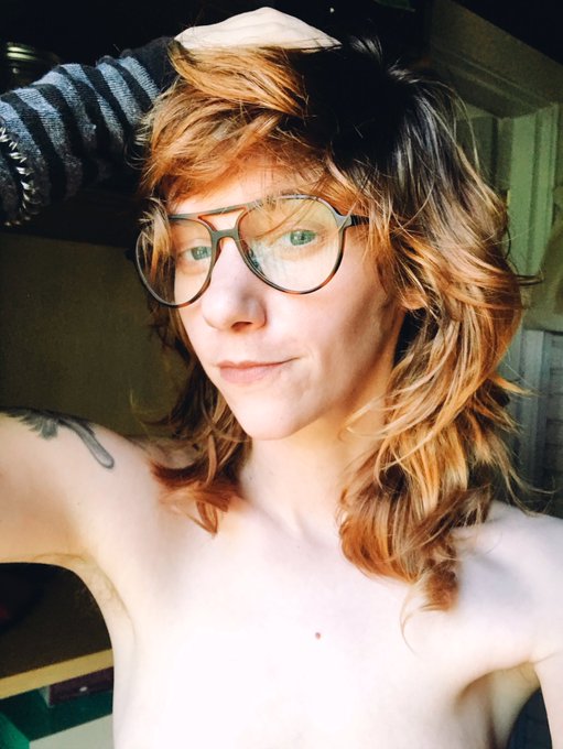 Let&rsquo;s make out &amp; go play pinball... https://t.co/0JwrWpYzVo<a href="/tag/wearehairy"class="tags"><span>#wearehairy</span></a>