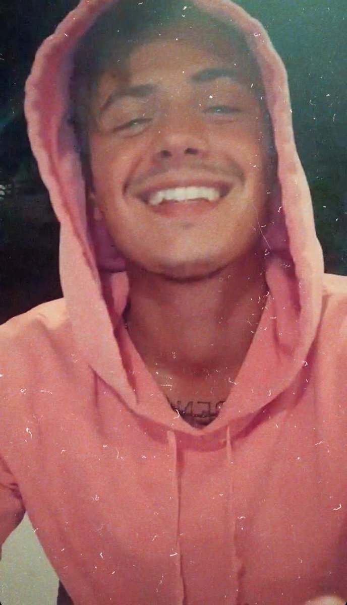 stringimifede_'s tweet image. la mia persona preferita da sempre 💛