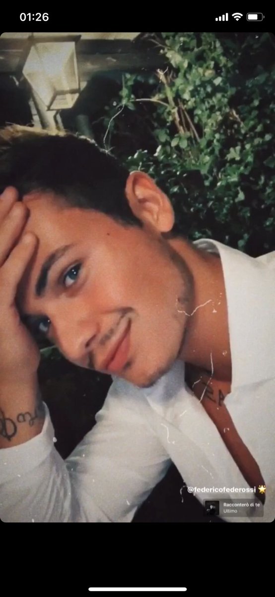 stringimifede_'s tweet image. la mia persona preferita da sempre 💛