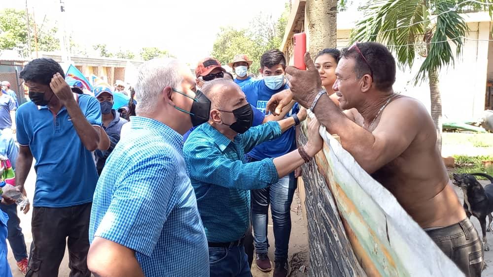 manuelrosalesg's tweet photo. #24Jul Es lamentable ver como el régimen y sus representantes en el #Zulia destruyeron el mcpio. #SanFco. Su parque industrial es un cementerio de empresas que en otrora dieron empleo y calidad de vida al pueblo. Hoy la gente busca como sobrevivir mientras claman por un cambio. https://t.co/dAgEspsILU