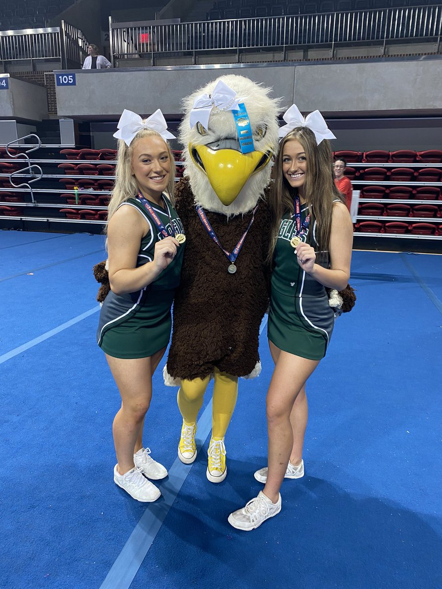 CantonCheer tweet picture