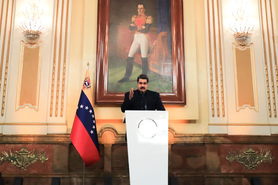 #Noticia 📰 | Presidente <a href="/NicolasMaduro/">Nicolás Maduro</a>: El nombre de Bolívar está encarnado en el pueblo bit.ly/36ZfmOo