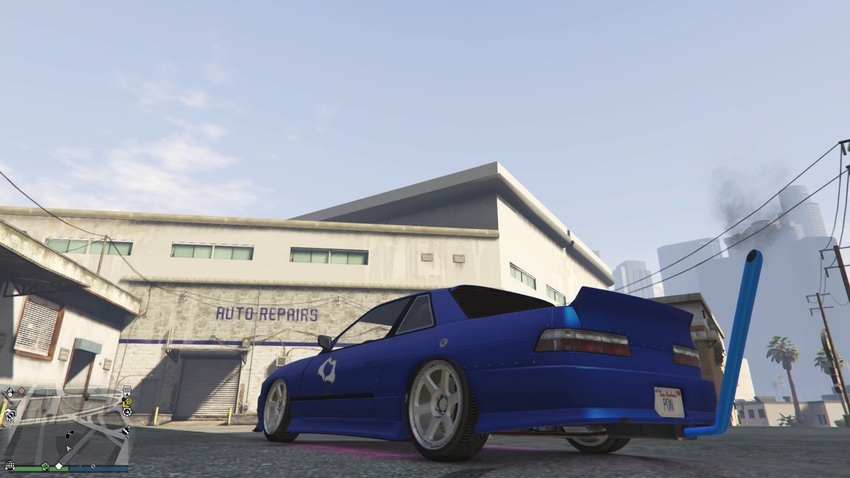 Ponsuke Gtaの日常 ついにシルビアモデルの車両が これは青春の思い出深い一台だからとても嬉しいですな ๑ ๑ 山で散々ドリフトをして遊んだ車で 今ではいい思い出 車を運転するときは 道路交通法を守りましょう Gta5 Gta Ps4 T