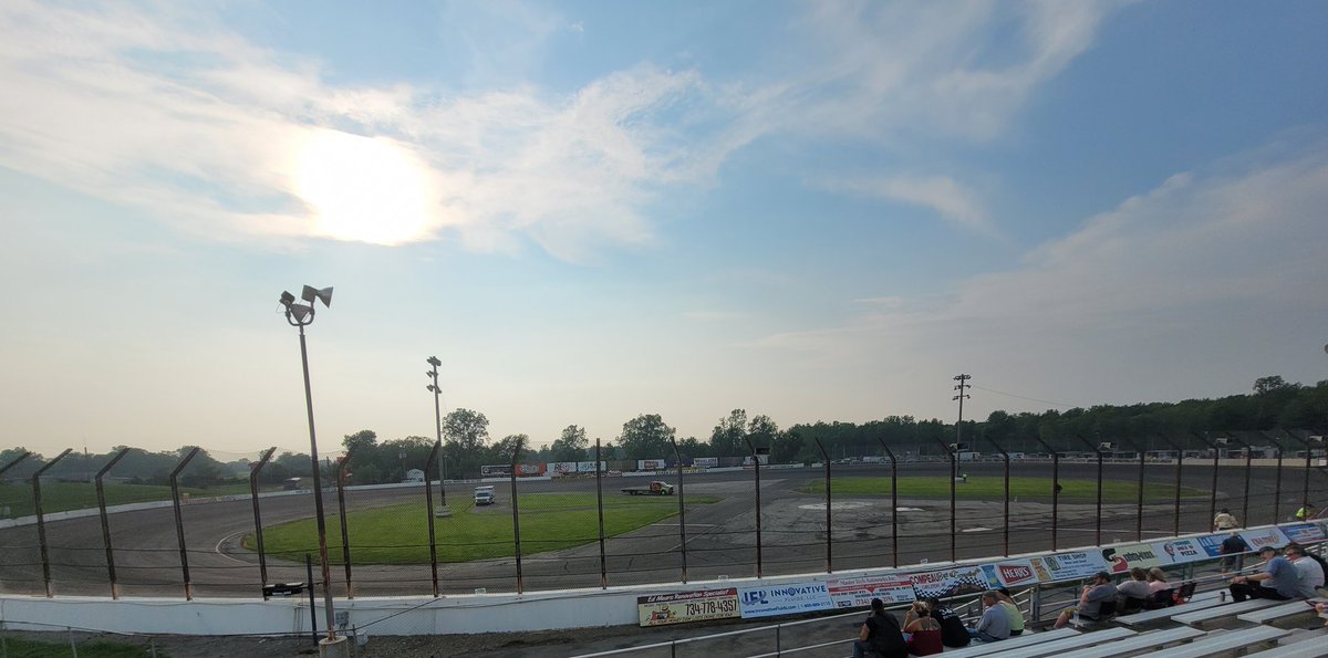lindseybenet's tweet photo. @NASCAR may be off this weekend... but I found a racetrack.
#FlatrockSpeedway
@keselowski you've been here a time or two, right? https://t.co/mCpaFTUpqU