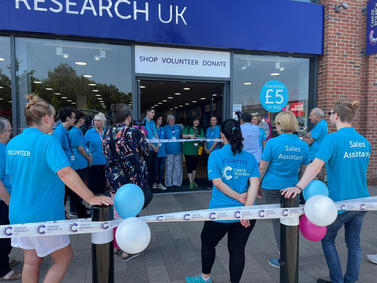 DawnHar95770038's tweet photo. #feelingproud #happyboss omg I can’t tell you how proud I am of my team @CRUKKirkstall you have all done me proud you have worked so hard this week and look at what we achieved #temwork #onecruk ❤️❤️ https://t.co/OgHxZ4cuSD