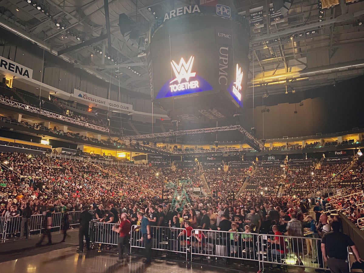 And we are LIVE at #WWEPittsburgh! 🙏