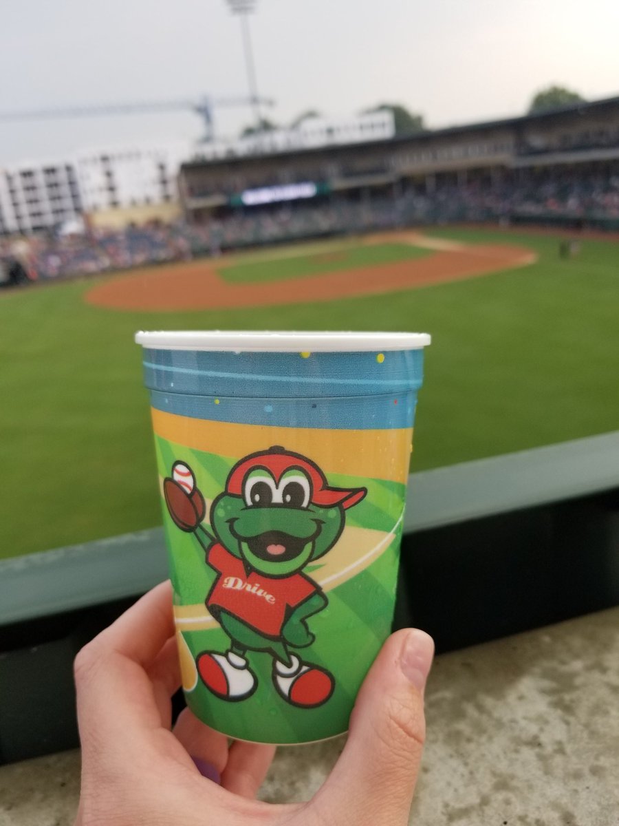 Nurse_CB's tweet photo. Hey @GreenvilleDrive @ericsjarinko can we get these @ReedyRipIt cups in adult size next year? 😂 surely I'm not the only one that would buy them⚾️🐸 #timeforshots https://t.co/ebulLIoXPn