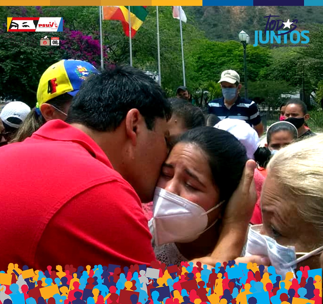 ASN_HC's tweet photo. El pueblo muestra su más puro y sincero amor por el precandidato @HugoCabezas78 y apoyan #ElRetorno a #Trujillo Este #8Ago la región trujillana obtendrá la victoria perfecta.
#ValeraHoy #PSUV #HugoEsAmor #ConHugoSi #8Ago #BolívarInmortal #25Jul
#SiEsHugoSi https://t.co/0RoLFMNUdu