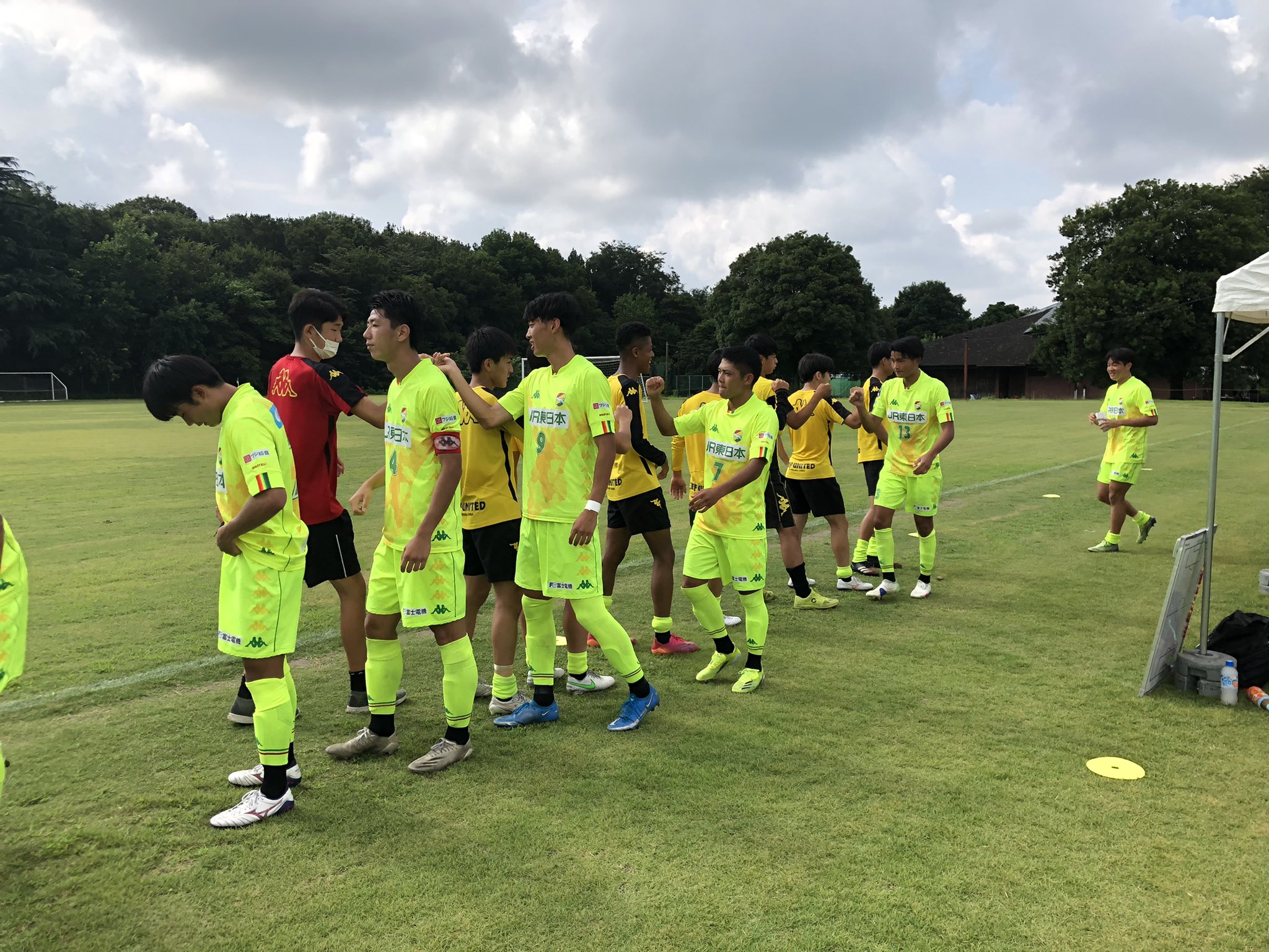 ジェフユナイテッド市原 千葉 公式 第45回クラブユース選手権u18 グループステージ第1日 V ファーレン長崎u18 戦 いよいよ初戦のスタート 前半キックオフ 群馬から Win By All Jefunited ジェフ千葉 Jefunitedu18 Winbyallなき T ジェフユナイテッド市原 千葉 公式 第45回クラブユース選手権u18 グループステージ第1日 V ファーレン長崎u18 戦 いよいよ初戦のスタート 前半キックオフ 群馬から Win By All Jefunited ジェフ千葉 Jefunitedu18 Winbyallなき T