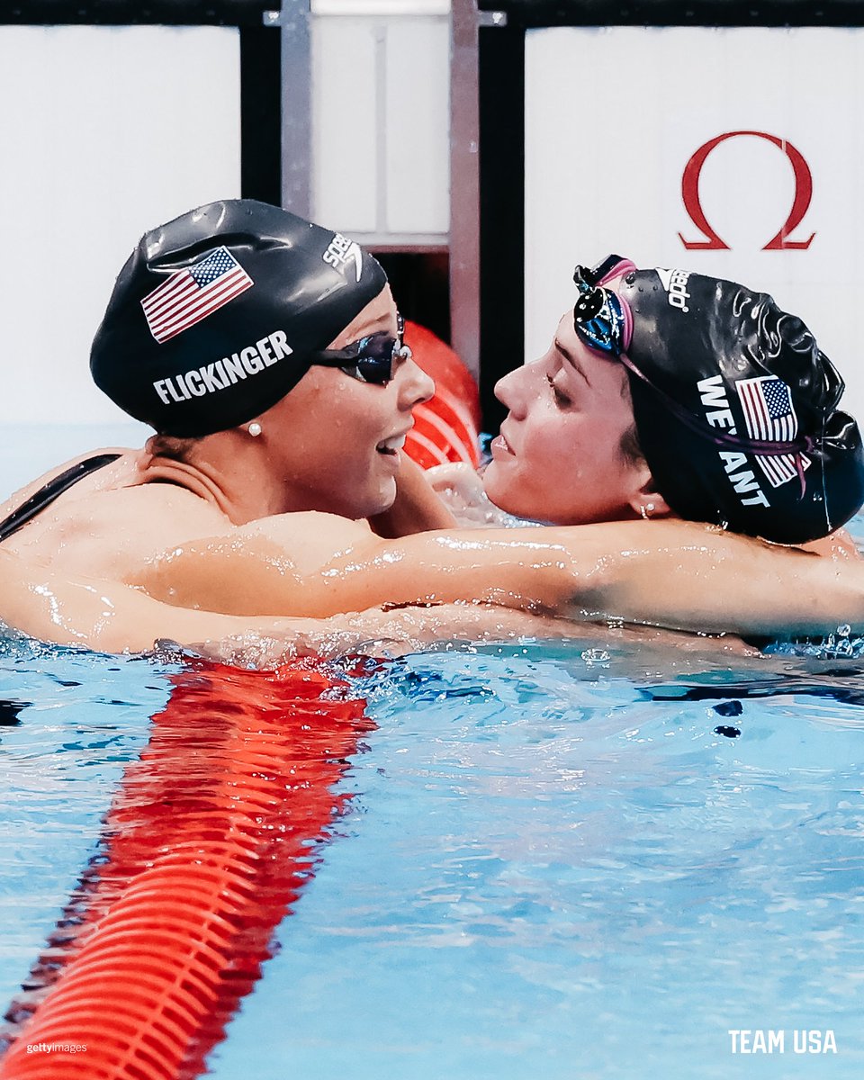 TeamUSA's tweet image. Teammates in the pool and on the podium. #TokyoOlympics