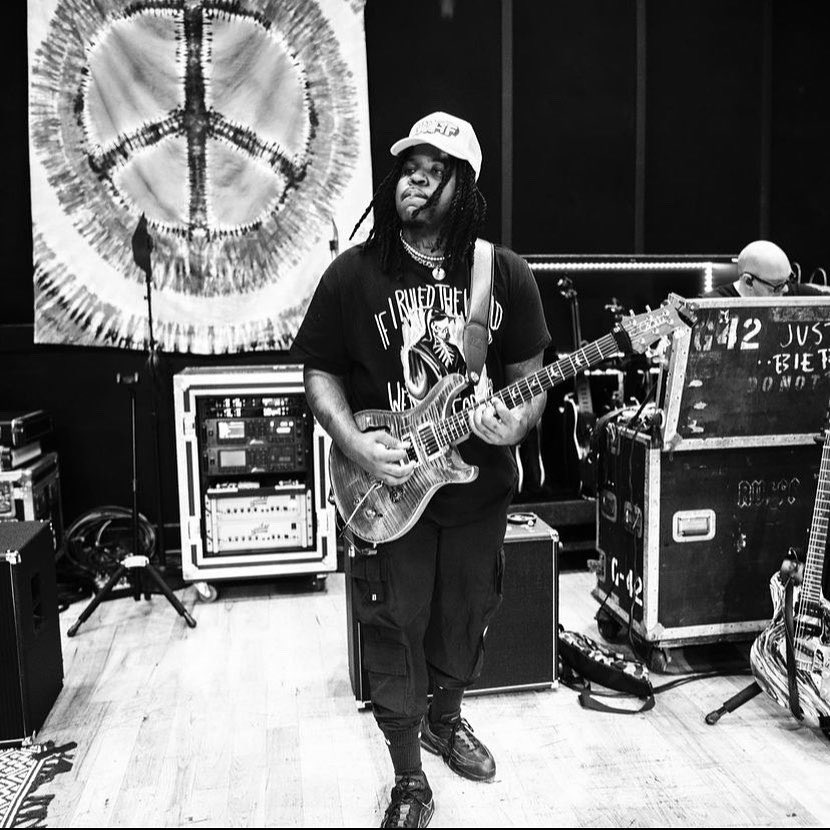 WeTheBand's tweet photo. rule the world ♚ @julesthewulf 

📸 @RoryKramer https://t.co/N4vWxEz54A