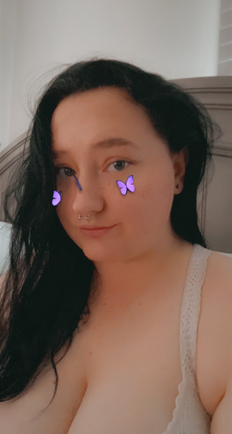 Hello babes! The first 10 people to buy a video on my manyvids will also recieve 5 free nudes!!! Go check it out 💦💦 link in bio ❤️ #accountant #manyvids #ContentCreator https://t.co/eCLdi2UucY