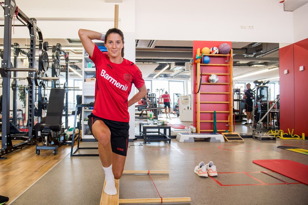 bayer04_es's tweet photo. ¡Nuestro #Bayer04Femenil se encuentra de regreso! 💪🦁
¡Listas para iniciar otra exitosa temporada! 👟⚽️💥 https://t.co/SILCc3T6dG