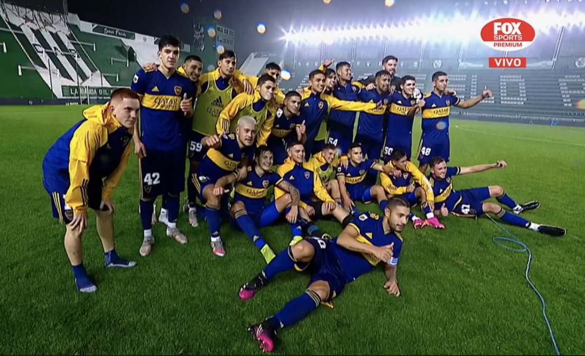 la12tuittera's tweet photo. #VamosLosPibes 💙💛💙 https://t.co/J03iQw5cjr
