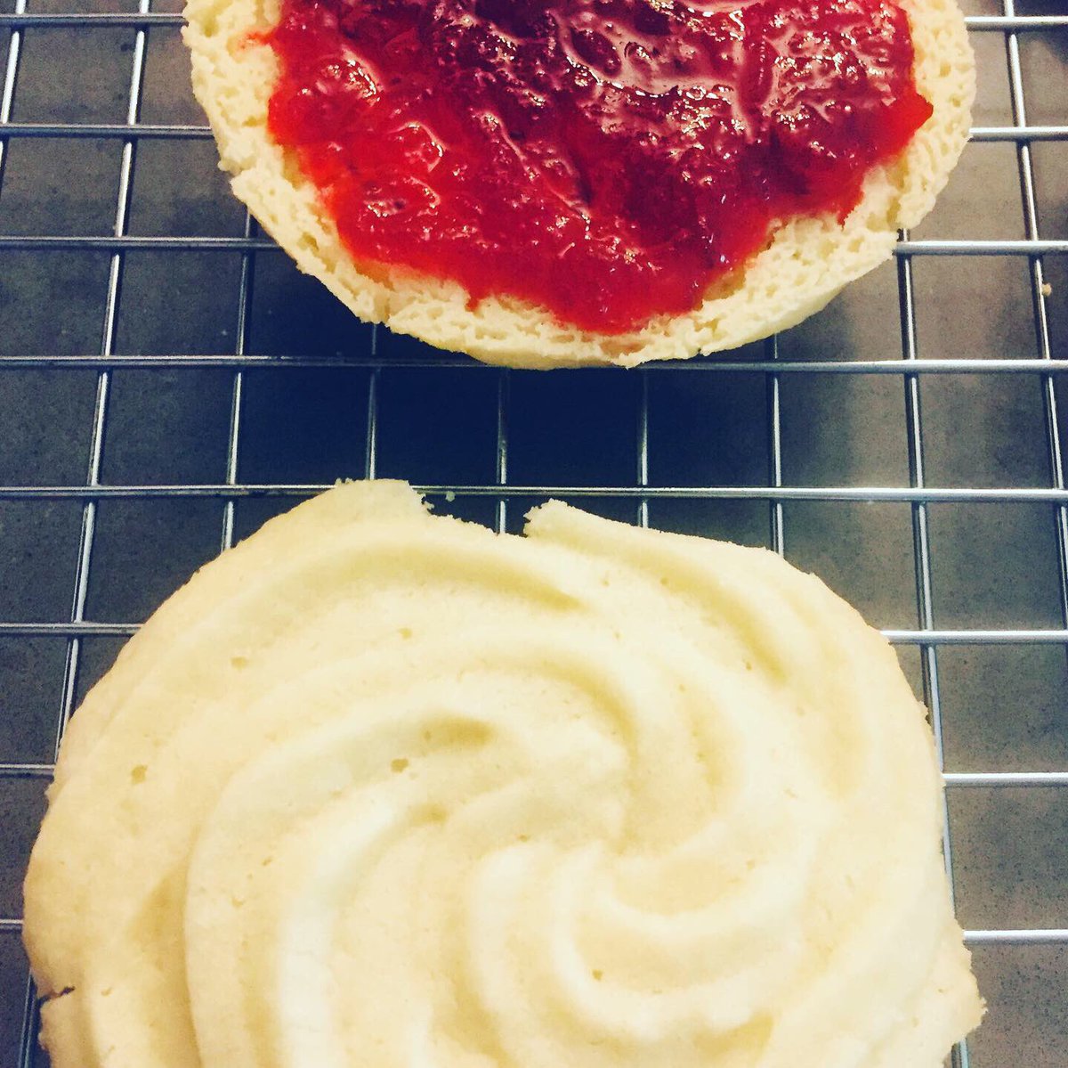 gotobread's tweet photo. Weekend baking project: Mary Berry’s Viennese Whirls with homemade strawberry jam. https://t.co/eJrbrrpR6q