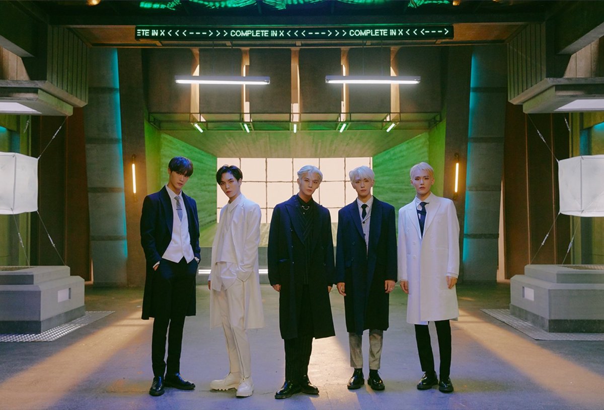 CIXBrasil's tweet photo. [#FOTO] 24.07.21 - CIX nos Bastidores 2 de 'TESSERACT' 🌱

#CIX #씨아이엑스 #BX #승훈 #배진영 #용희 #현석 #CIXTESSERACT @CIX_Official https://t.co/68Sviocuri