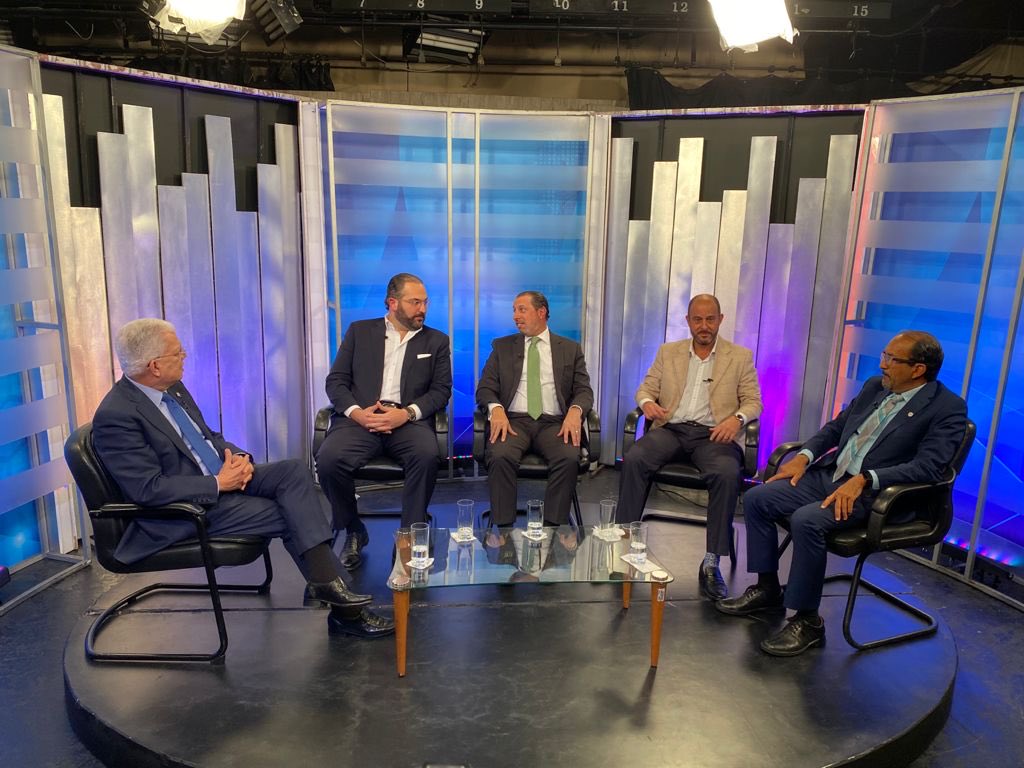 Los invito a acompañarnos a las 11:00 de esta noche en el Debate de la semana sobre las reformas pendientes,con los abogados José Alfredo Rizek y Juan Tomas  Guzmán Taveras y los economistas Rafael Espinal y Nassim Alemany, por ⁦@CDN37⁩.